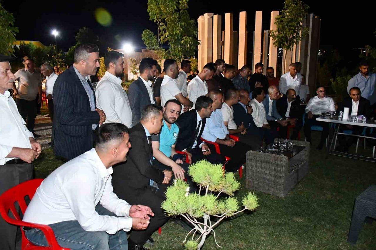 AK PARTİ ŞIRNAK MİLLETVEKİLİ ARSLAN TATAR, SİLOPİ İLÇESİNDE MAHALLE VE KÖY MUHTARLARIYLA BİR ARAYA...