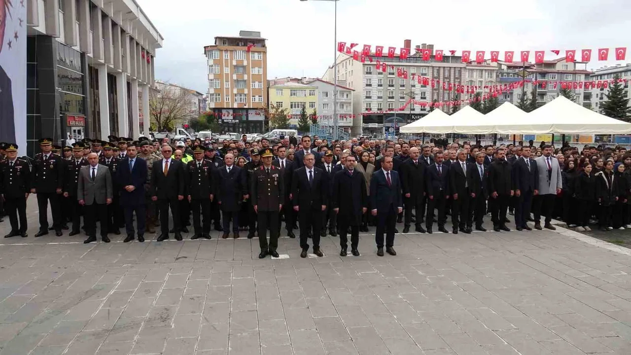 KARS’IN DÜŞMAN İŞGALİNDEN KURTULUŞUNUN 106. YIL DÖNÜMÜ, COŞKUYLA KUTLANDI(KARS-İHA)