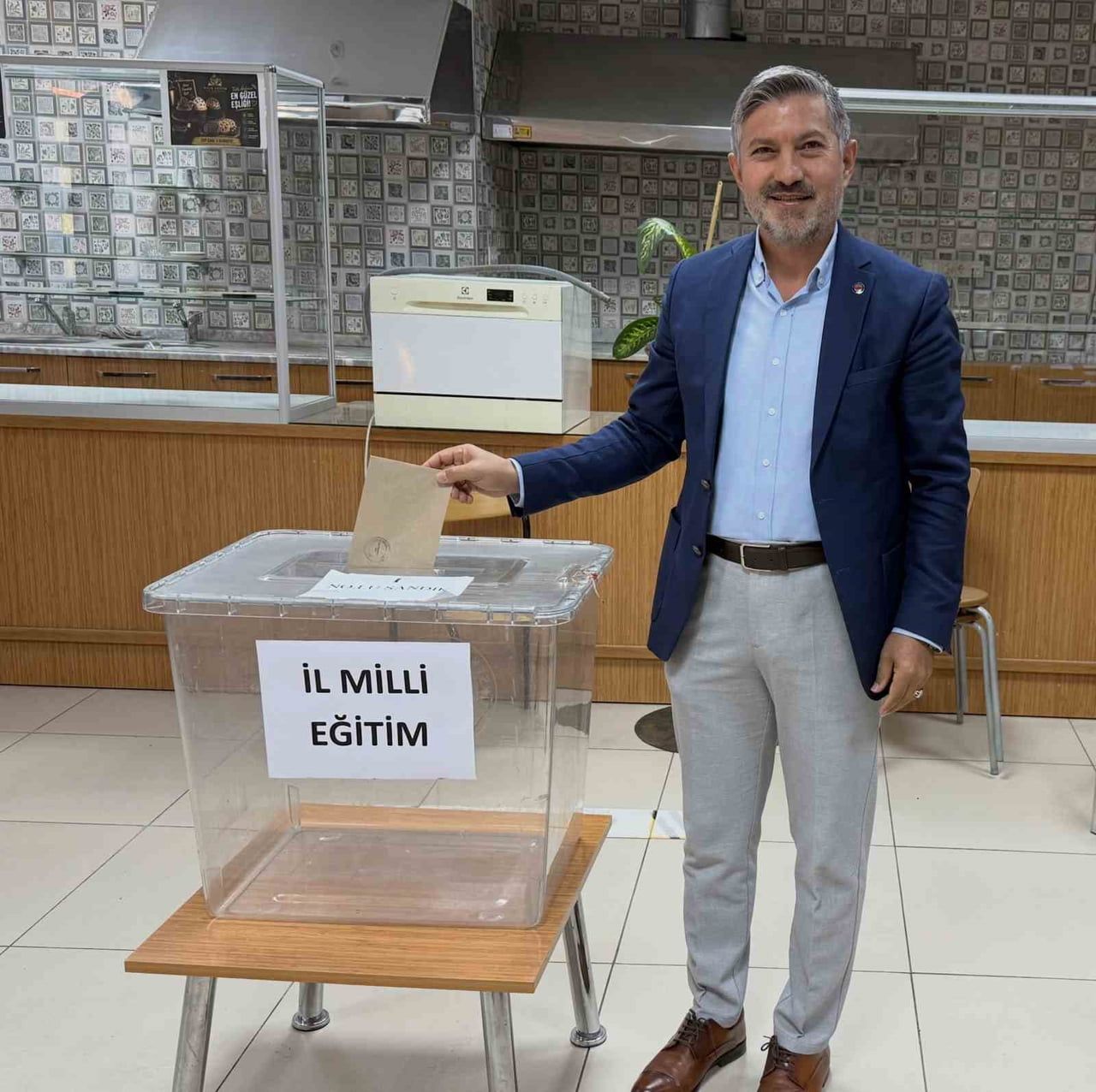 EĞİTİM BİR-SEN MUĞLA ŞUBE BAŞKANI ÖNDER UÇAK, SENDİKANIN 1 EYLÜL’DE BAŞLAYAN SEÇİM SÜRECİNİN...