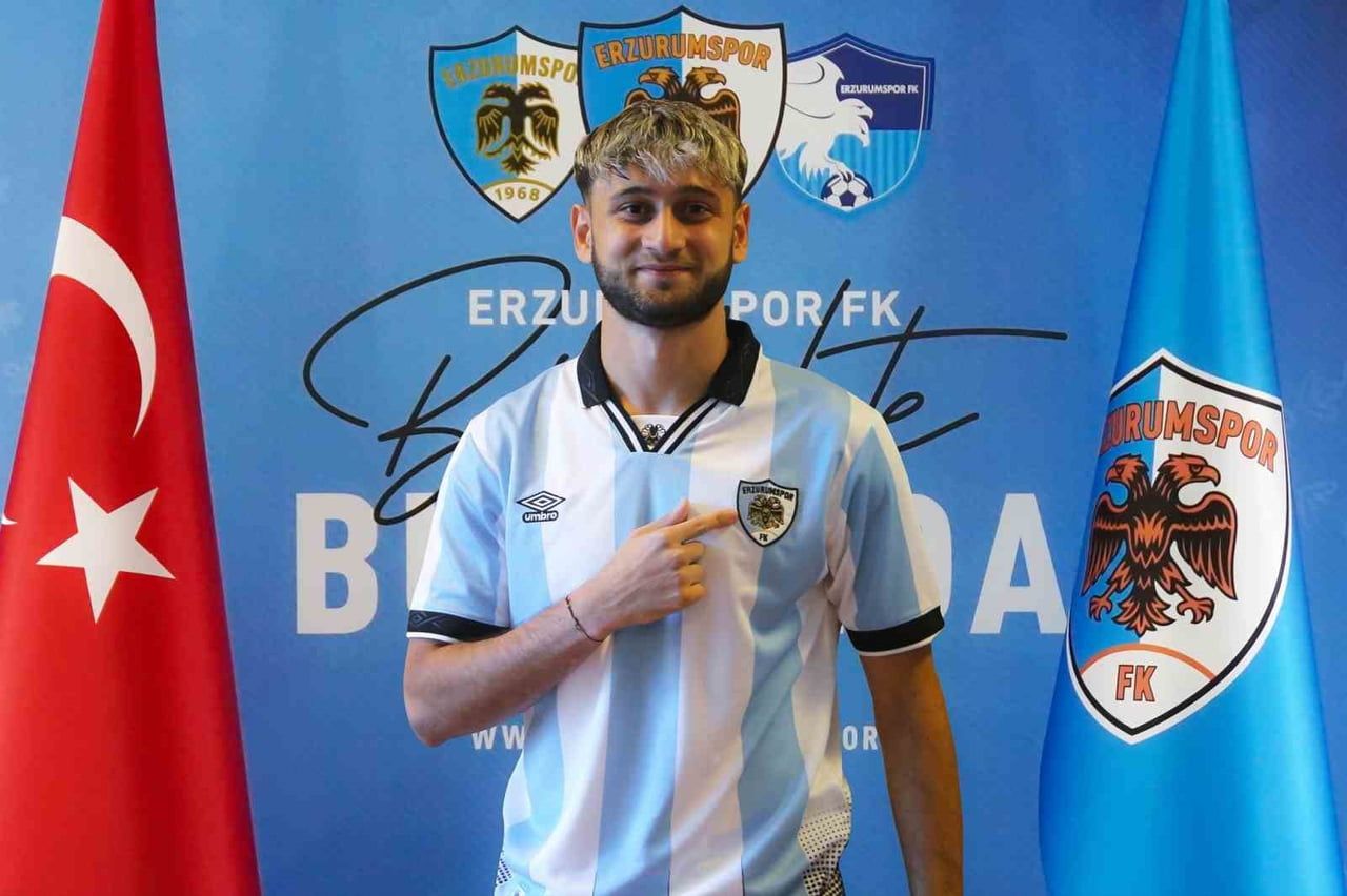 AZERBAYCANLI SANTRFOR NARİMAN AKHUNDZADA, MAVİ-BEYAZLI TAKIMA KATILMASININ ARDINDAN ERZURUMSPOR...