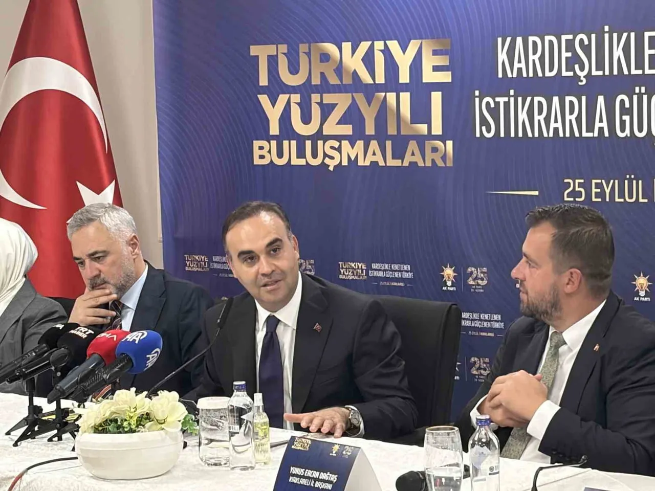 SANAYİ VE TEKNOLOJİ BAKANI MEHMET FATİH KACIR, "BÜTÜN DÜNYADA İNSANSIZ HAVA ARACI PAZARININ ÜÇTE...