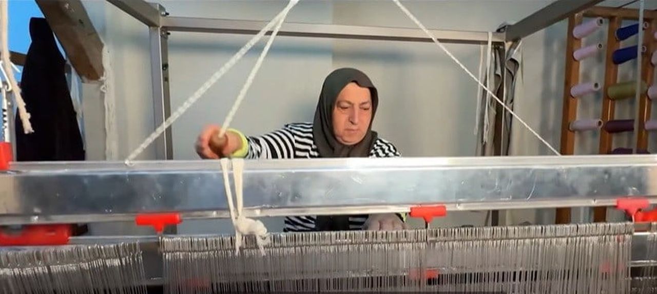 KEMALİYE'NİN ASIRLIK DOKUMA GELENEĞİ GAZENNE KUMAŞIYLA YAŞATILIYOR