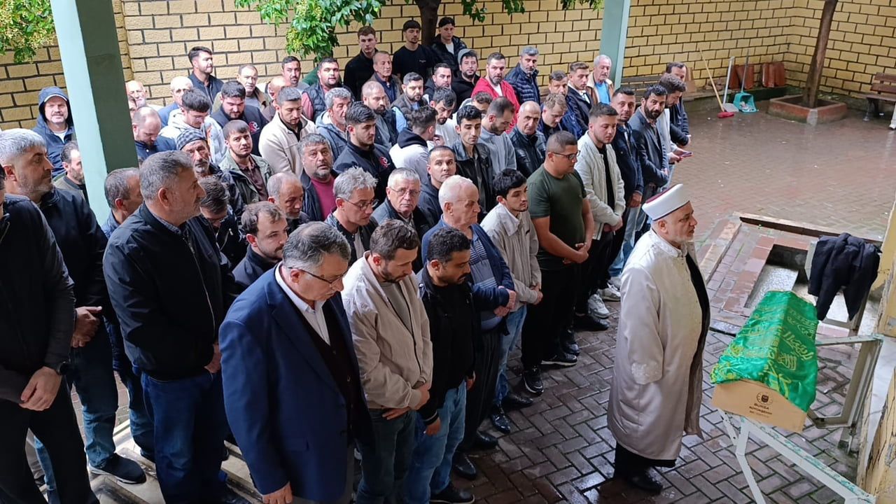 İNEGÖL İLÇESİNDE OTOMOBİLİN ÇARPMASI SONUCU HAYATINI KAYBEDEN 2 YAŞINDAKİ MELİS ÇALIM, BUGÜN...