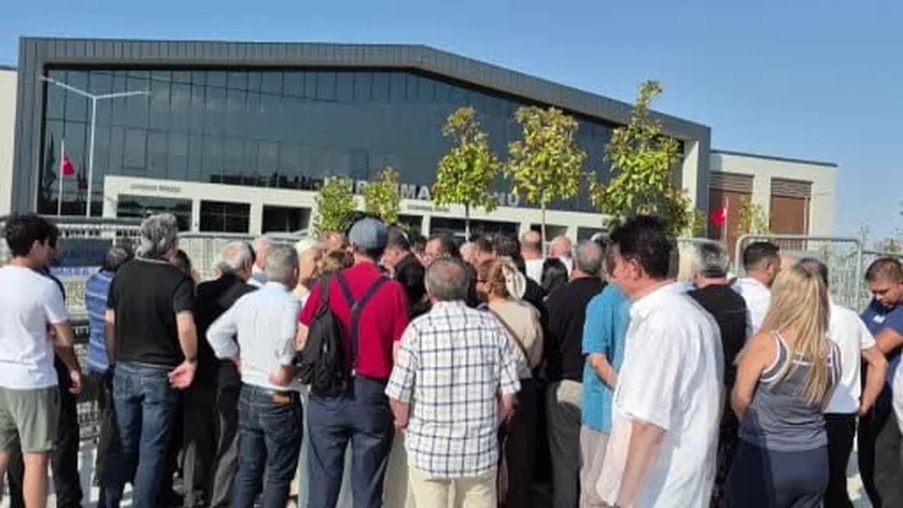 Aziz İhsan Aktaş suç örgütü davasında karar için duruşmaya ara verildi