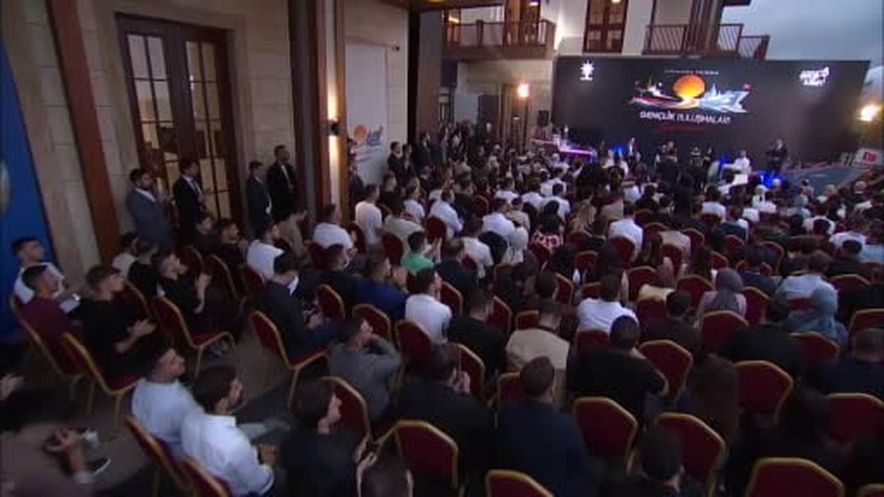 Cumhurbaşkanı Erdoğan: "Çok çok önemli olan bir şey var, o da şu; çok güçlü bir gençlik inşa...