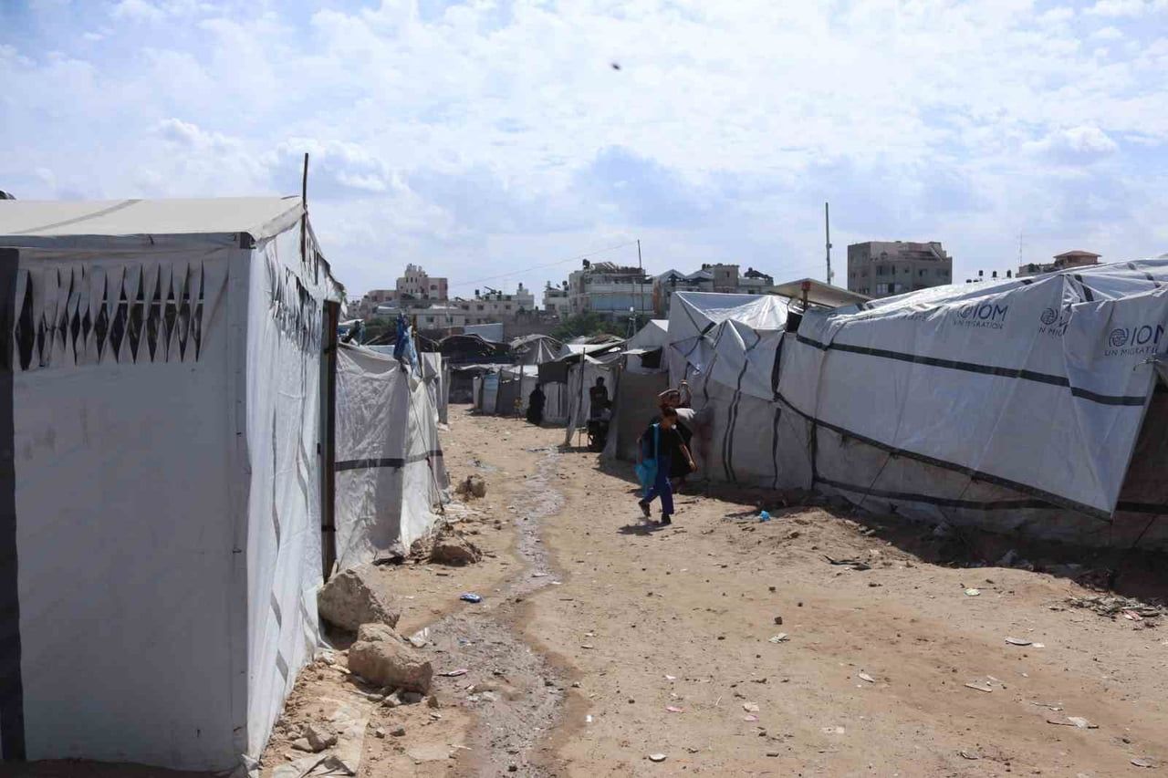 GAZZE'DE İNSANLAR ZOR ŞARTLAR ALTINDA YAŞAM MÜCADELESİ VERİYOR