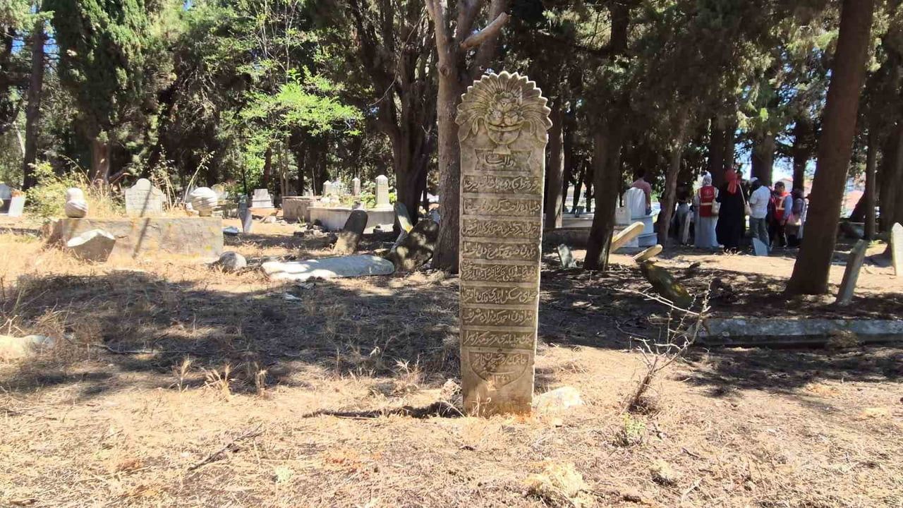 MEZAR TAŞLARI KONUŞACAK: UNUTULMUŞ TARİHLERİ ORTAYA ÇIKACAK