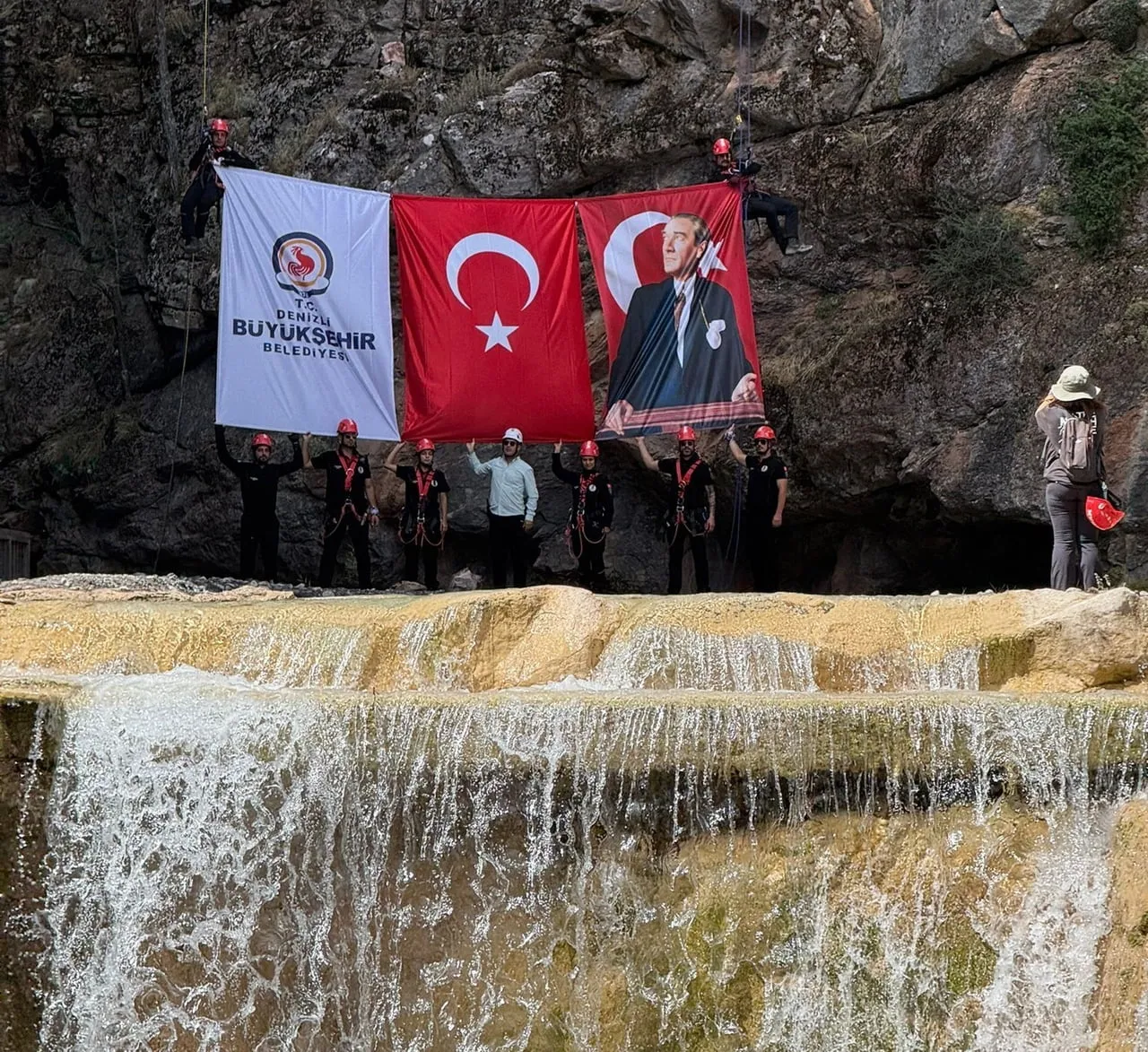 DENİZLİ BÜYÜKŞEHİR BELEDİYESİ ARAMA KURTARMA (DEBAK) EKİBİ, ACIPAYAM KANYONU’NDA DÜZENLEDİĞİ ÜÇ...