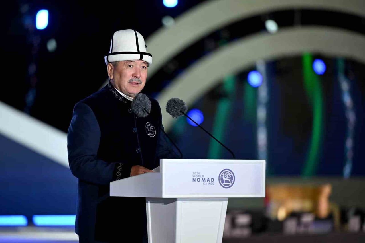 KIRGIZİSTAN CUMHURBAŞKANI SADIR CAPAROV