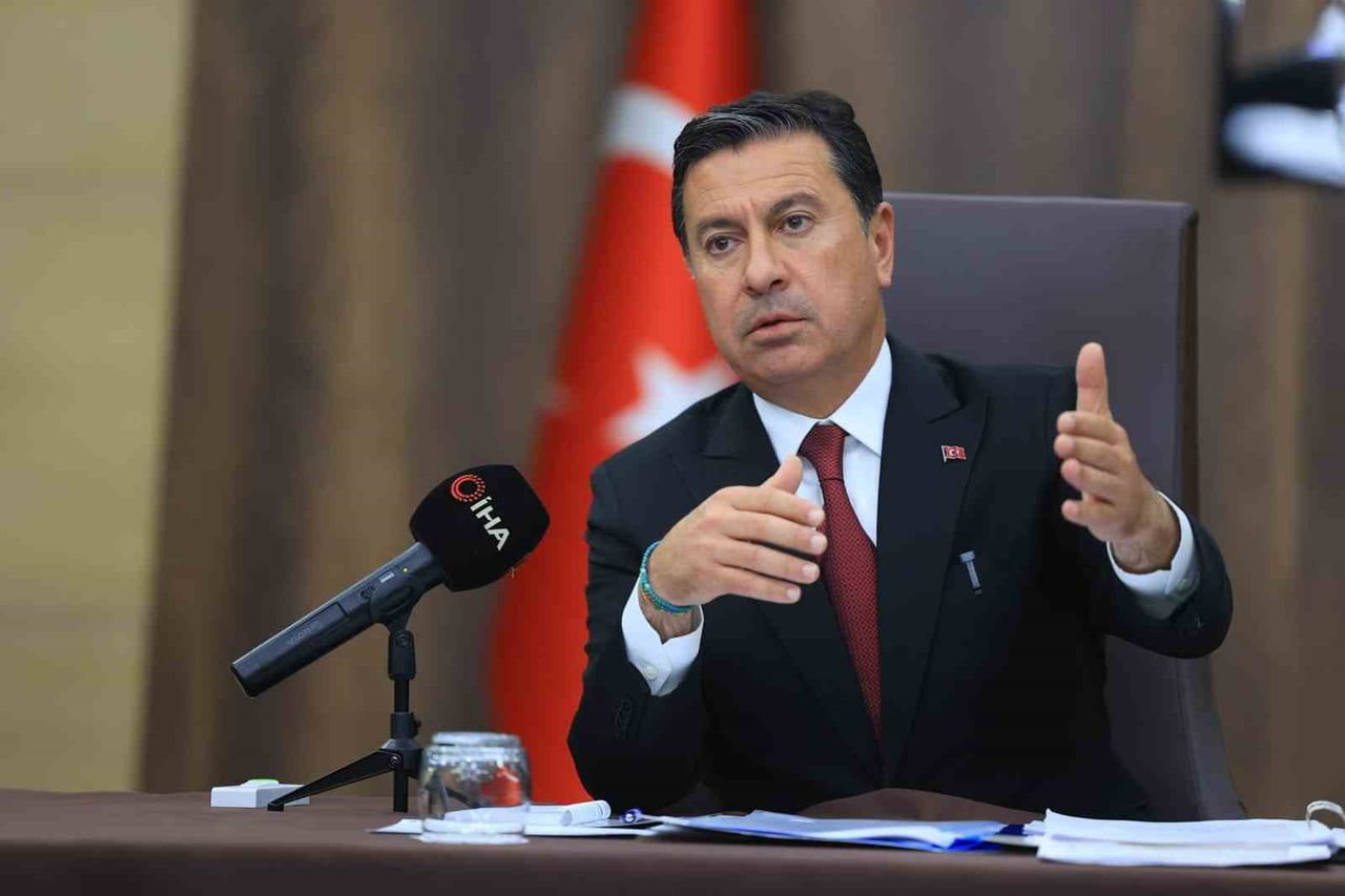 MUĞLA BÜYÜKŞEHİR BELEDİYE BAŞKANI AHMET BAŞKAN ARAS 2,5 YILIN HESABINI VERİYOR