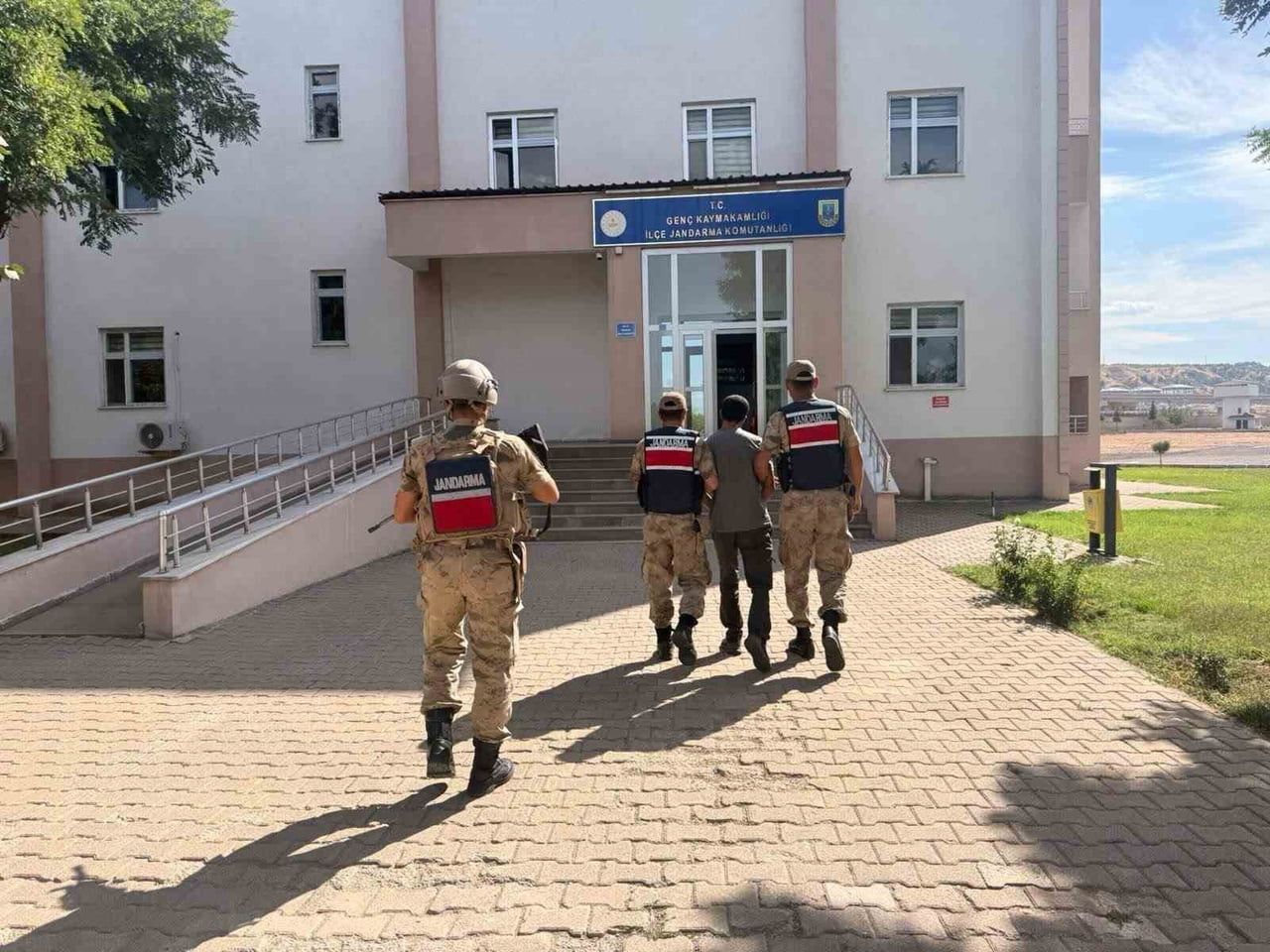 BİNGÖL’DE JANDARMA EKİPLERİNCE SON BİR HAFTA İÇERİSİNDE YAPILAN ÇALIŞMALARDA ÇEŞİTLİ SUÇLARDAN...