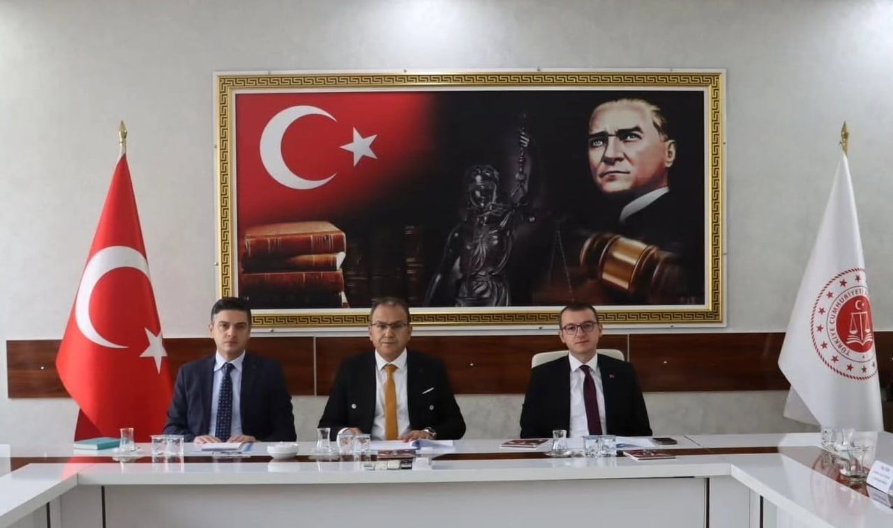 ERZURUM ADLİYESİ’NDE; UYUŞTURUCU, YASA DIŞI BAHİS, KUMAR VE ORGANİZE SUÇ ÖRGÜTLERİNE YÖNELİK...