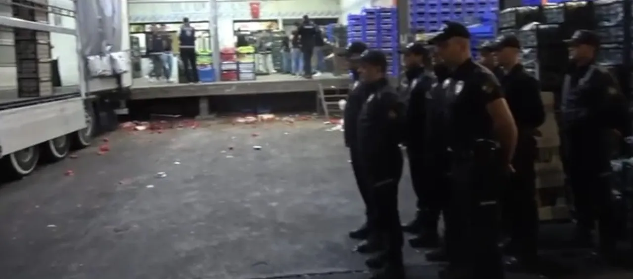 YAŞ SEBZE VE MEYVE PİYASASINDA FİYATLARI YUKARI YÖNLÜ MANİPÜLE EDEREK HAKSIZ KAZANÇ SAĞLADIKLARI...