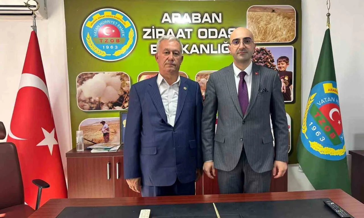 GAZİANTEP ARABAN KAYMAKAMI FERHAT SALİH CEYLAN, ARABAN ZİRAAT ODASI BAŞKANI HASAN ALTUN İLE BİR...