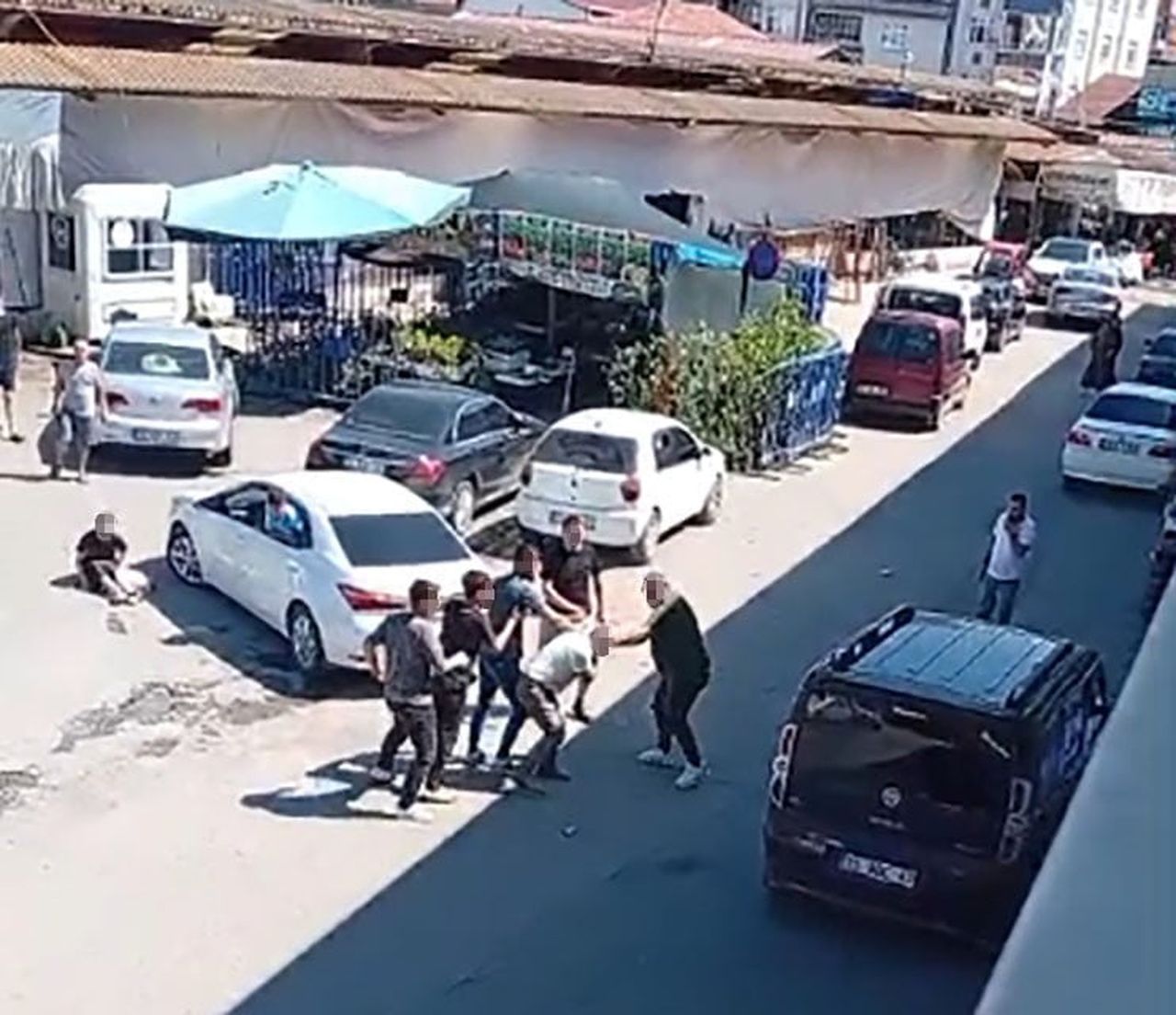 OLAY ANI, BİR VATANDAŞIN CEP TELEFONU KAMERASINA SANİYE SANİYE YANSIDI.