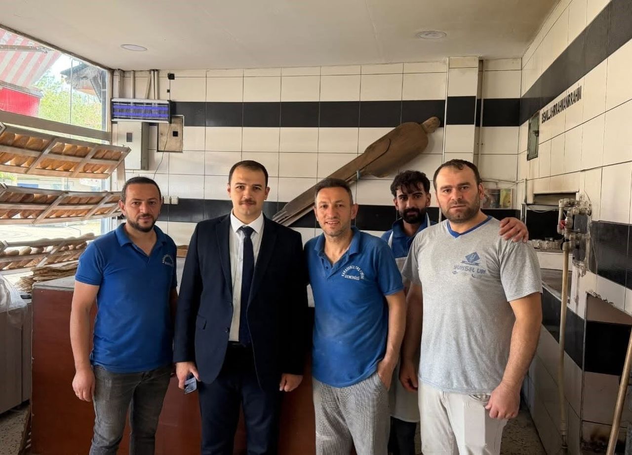DEMİRÖZÜ KAYMAKAMI İBRAHİM ZAHİD AHAT (TAKIM ELBİSELİ)