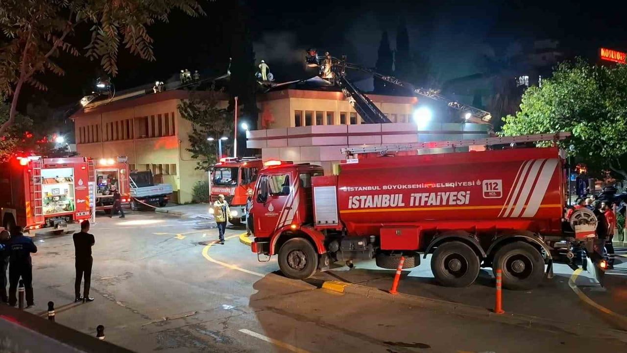 İSTANBUL KARTAL’DA BULUNAN KOŞUYOLU YÜKSEK İHTİSAS EĞİTİM VE ARAŞTIRMA HASTANESİ’NİN ÇATISINDA...