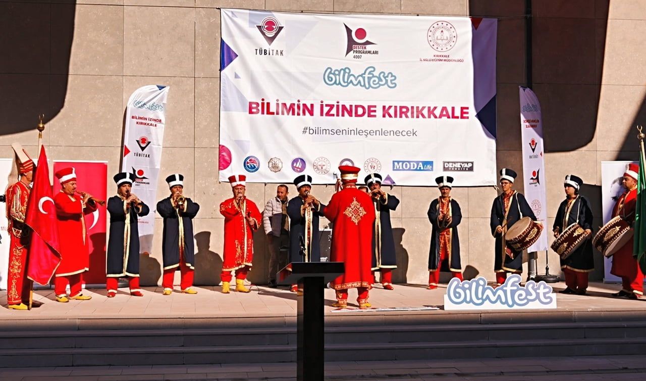 KIRIKKALE'DE MEHTER TAKIMI GÖSTERİSİYLE BAŞLAYAN TÜBİTAK 4007 BİLİM ŞENLİĞİ, ÖĞRENCİLERİ BİLİM VE...