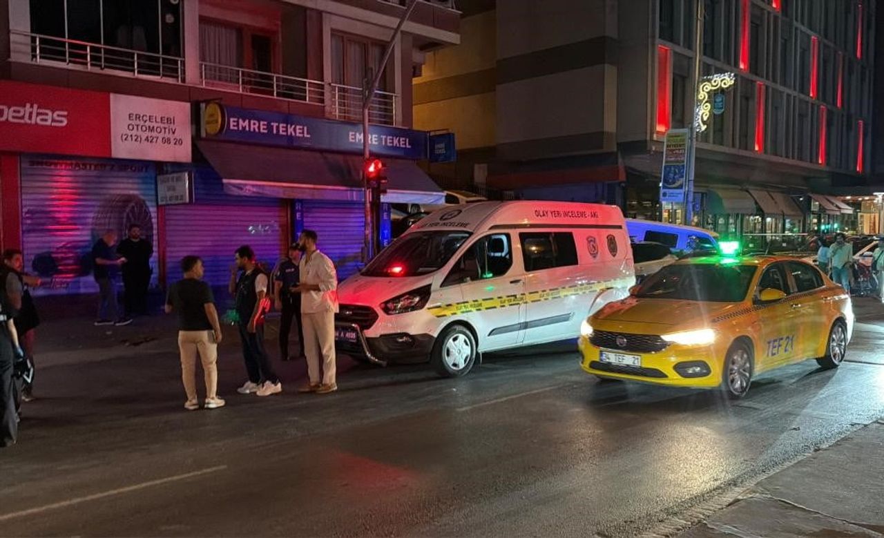 EYÜPSULTAN’DA DÜZENLENEN SİLAHLI SALDIRIDA YARALANANLARDAN BİR KİŞİ HAYATINI KAYBETTİ