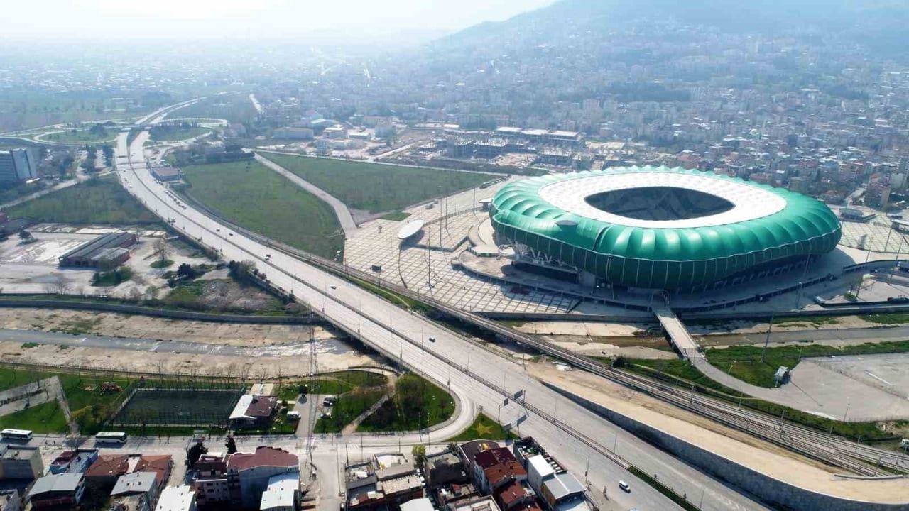 BURSA’DA 30 AĞUSTOS’TA BAZI YOLLAR TRAFİĞE KAPATILACAK