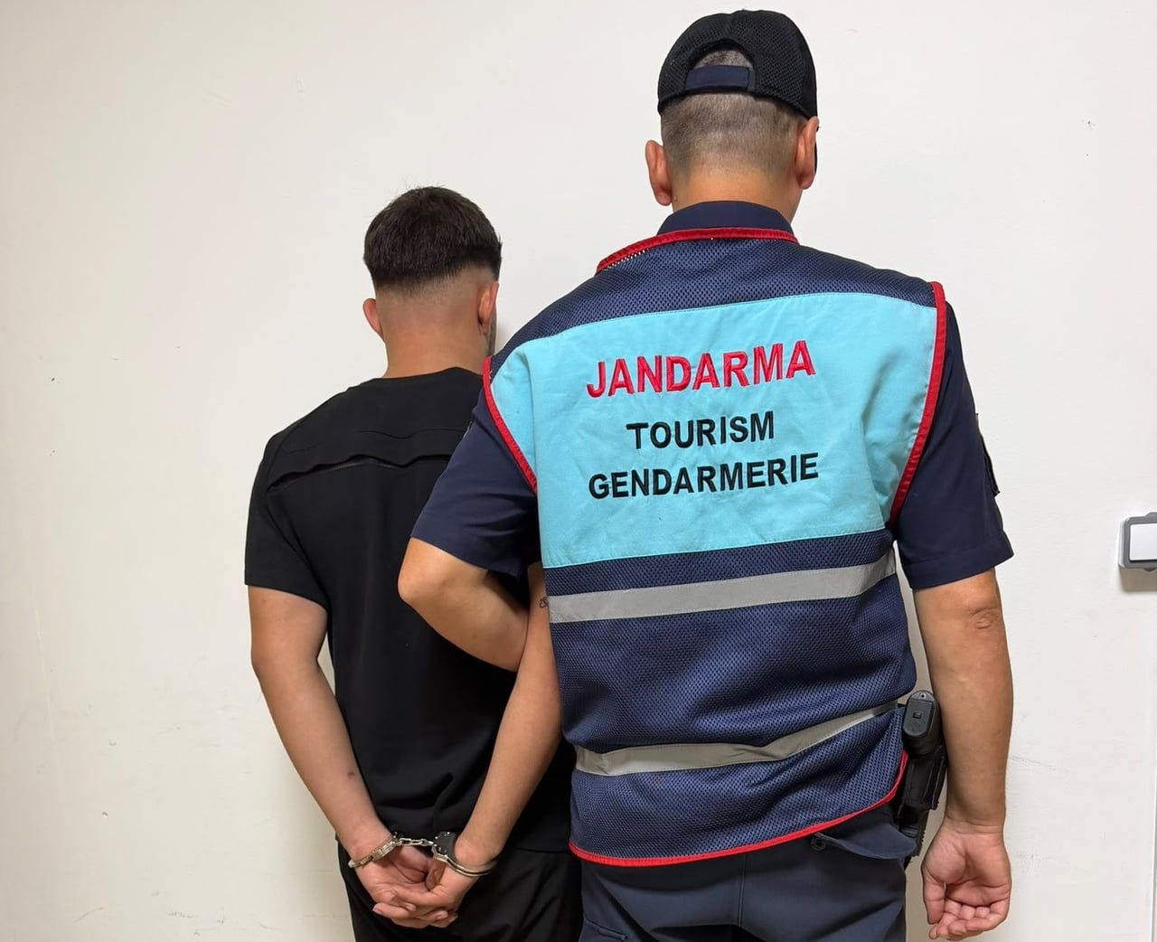 YAKALANAN 24 ŞÜPHELİ EMNİYET VE JANDARMA DA İFADESİ ALINMASININ ARDINDAN ADLİYEYE SEVK...
