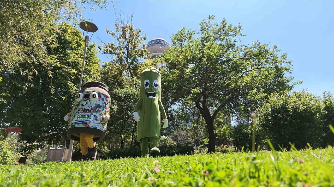 ÇUBUK BELEDİYESİ'NİN FESTİVAL MASKOTU TURŞUCAN, BAŞKENT'İN SİMGE NOKTALARINDA ANKARA OYUN HAVASI...