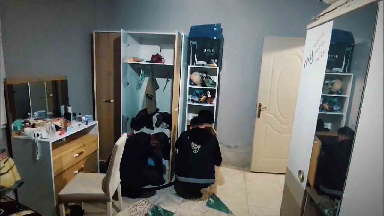 ŞANLIURFA MERKEZLİ NİĞDE’DE GERÇEKLEŞTİRİLEN NİTELİKLİ DOLANDIRICILIK OPERASYONUNDA GÖZALTINA...