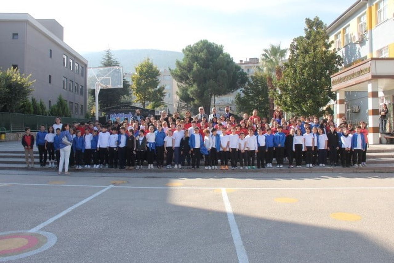 BURSA BÜYÜKŞEHİR BELEDİYESİ, ANAOKULU VE İLKOKUL ÖĞRENCİLERİNE YÖNELİK SU TASARRUFU EĞİTİMLERİNİ...