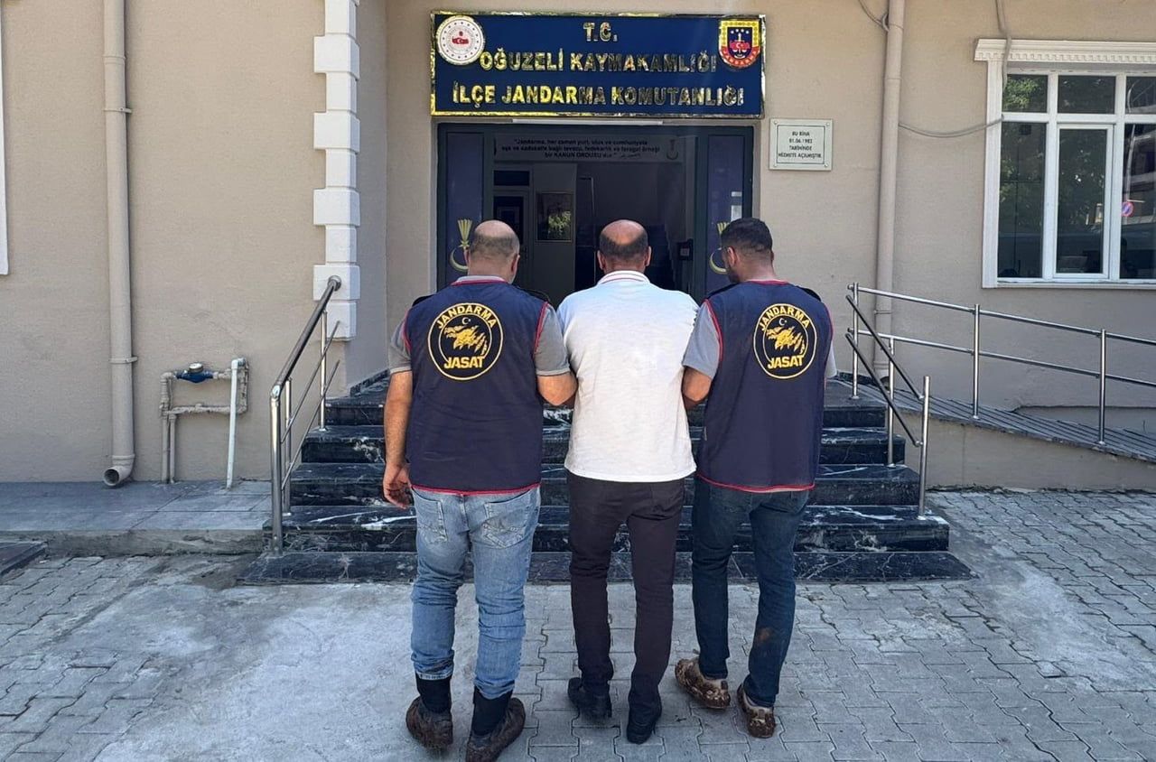 GAZİANTEP'TE ADAM ÖLDÜRME, DOLANDIRICILIK VE SİLAHLA TEHDİT GİBİ SUÇLARDAN 22 YIL 4 AY KESİNLEŞMİŞ...