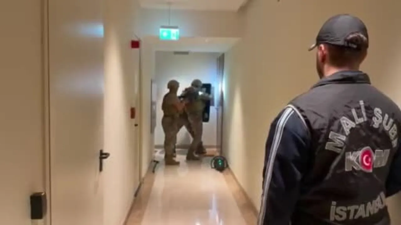 İnterpol tarafından uluslararası düzeyde kırmızı bültenle aranan kripto dolandırıcılık faili...