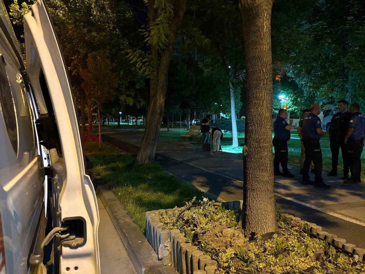 KAYSERİ’NİN KOCASİNAN İLÇESİNDE BİR KİŞİ OTOSTOPLA ALDIĞI 2 ŞAHIS TARAFINDAN KALBİNDEN...