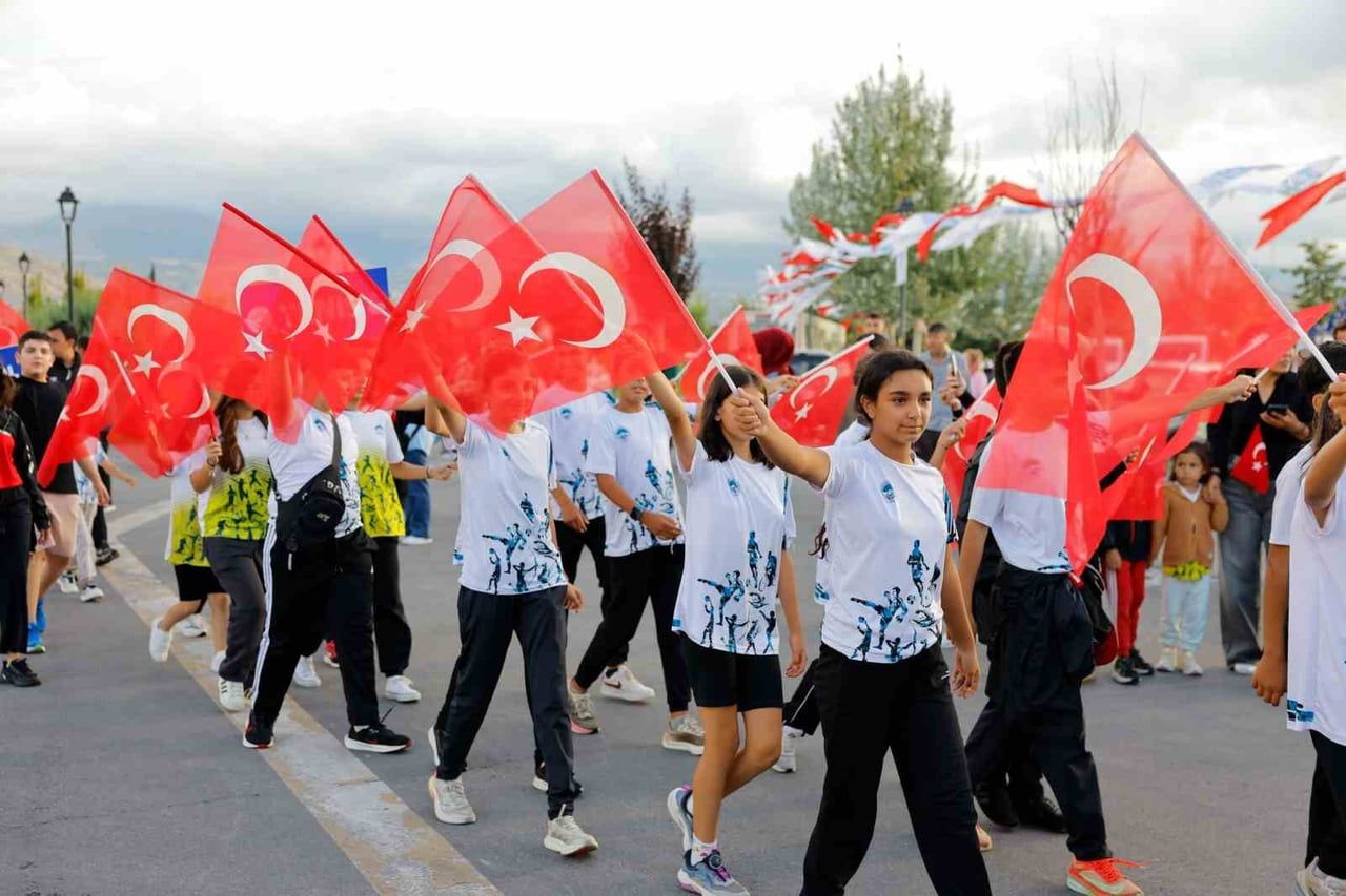 KAYSERİ BÜYÜKŞEHİR BELEDİYE BAŞKANI DR. MEMDUH BÜYÜKKILIÇ, SPOR A.Ş. TARAFINDAN DÜZENLENEN 2026...