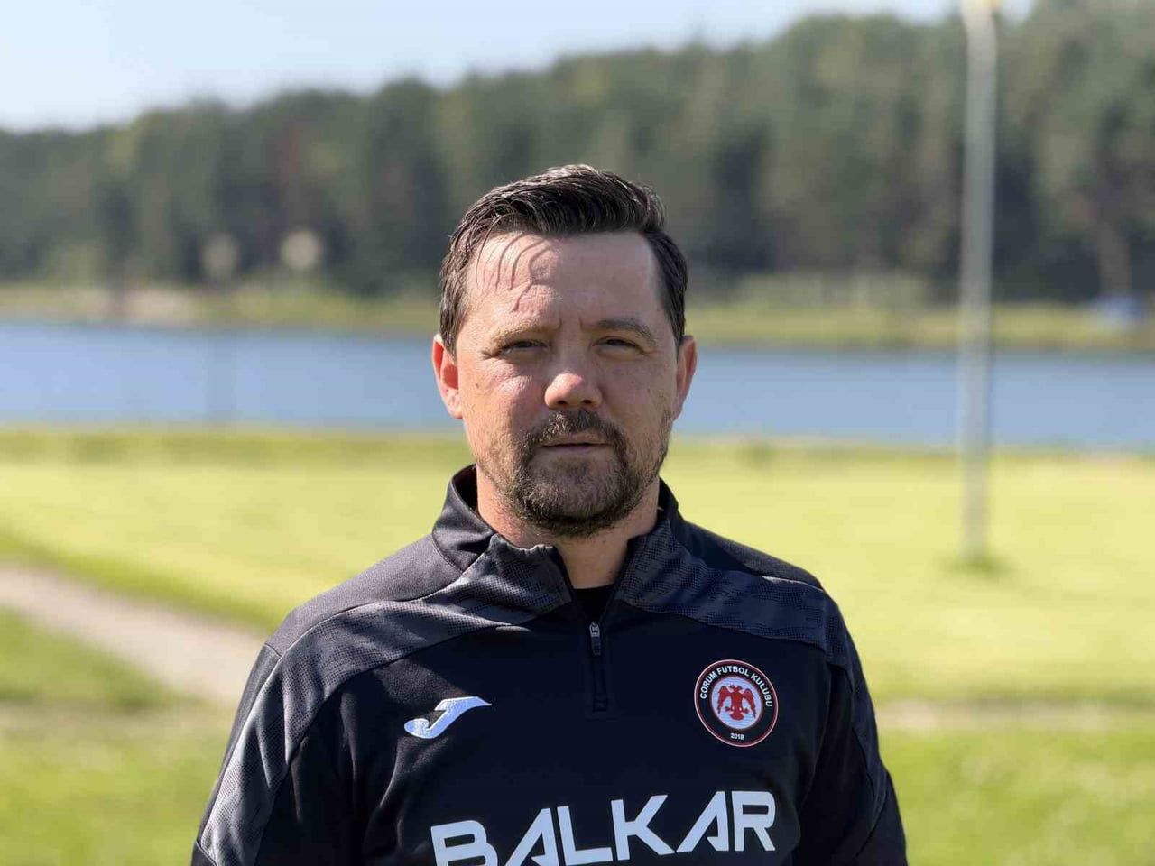 ÇORUM FK TEKNİK DİREKTÖRÜ UĞUR UÇAR, DÜZCE'DEKİ TOPUK YAYLASI TESİSLERİ'NDE AÇIKLAMALARDA...