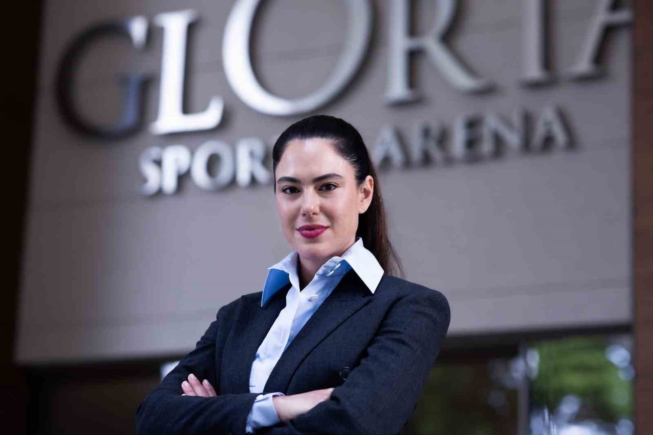 GLORİA SPORTS ARENA CEO'SU VE ÖZALTIN HOLDİNG YÖNETİM KURULU BAŞKAN YARDIMCISI ELİF ÖZDEMİR...