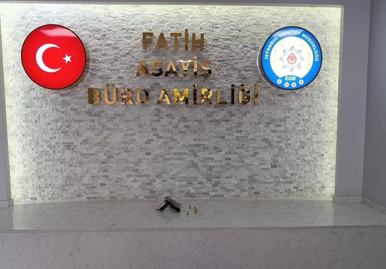 FATİH’TE İŞ YERİNİN FOTOĞRAFLARINI ÇEKİP, SALDIRI HAZIRLIĞINI YAPAN 2 ŞÜPHELİ...