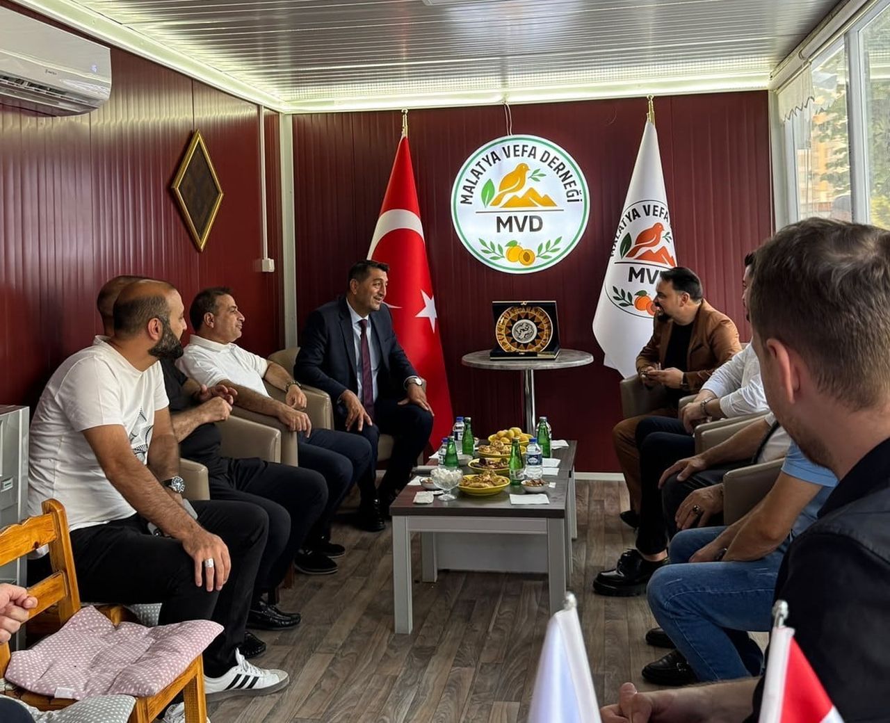 MAHMUT BOYRAZ’DAN MALATYA VEFA DERNEĞİ’NE ZİYARET