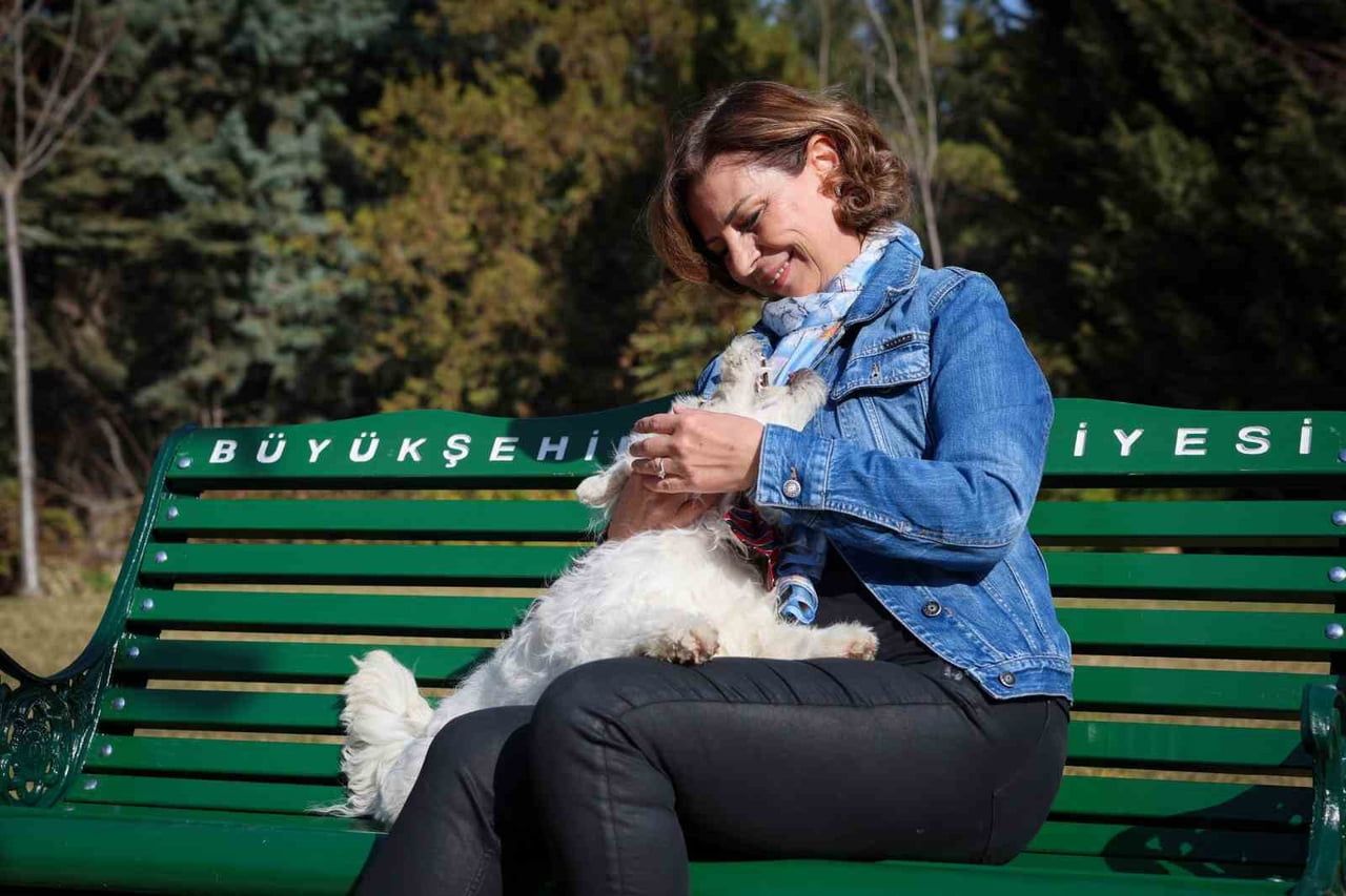 ESKİŞEHİR BÜYÜKŞEHİR BELEDİYE BAŞKANI AYŞE ÜNLÜCE, 4 EKİM DÜNYA HAYVANLARI KORUMA GÜNÜ DOLAYISIYLA...