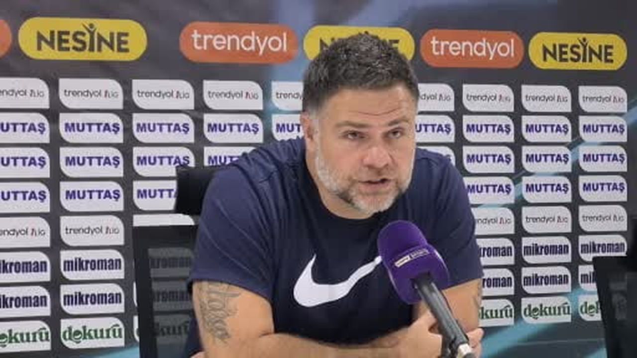 Boluspor Teknik Direktörü Teknik Direktör Daniel Farrar, Muğlaspor maçının ardından yaptığı...