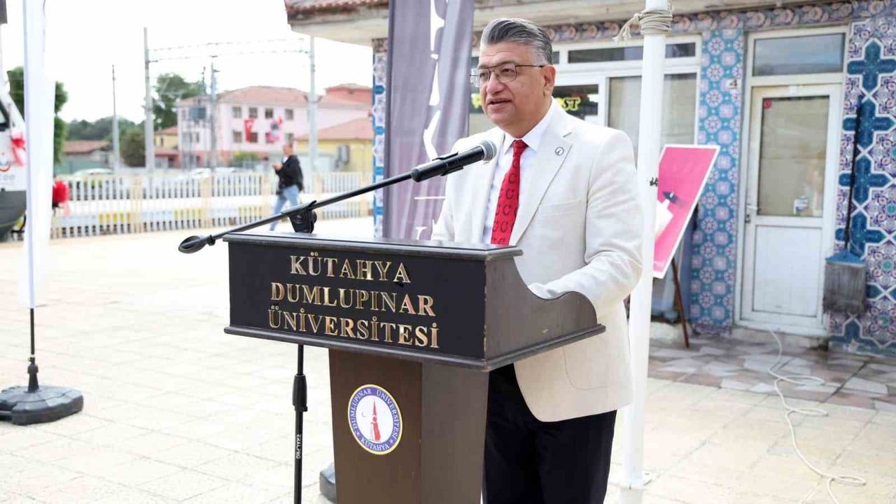 DPÜ REKTÖRÜ PROF. DR. SÜLEYMAN KIZILTOPRAK, 30 AĞUSTOS PROGRAMINDA KONUŞTU