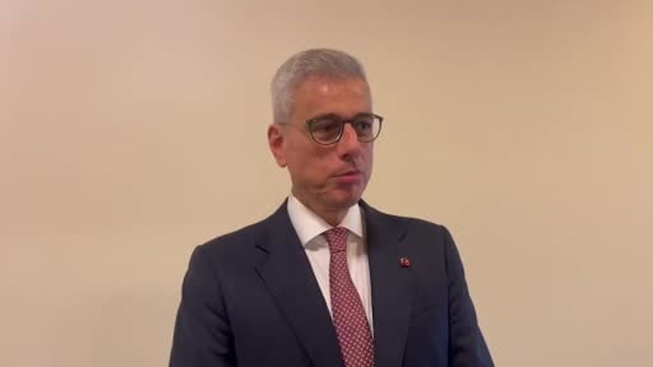 Bakanlık 18 yaş altına sigara satışının önlenmesi için çalışma yapacak