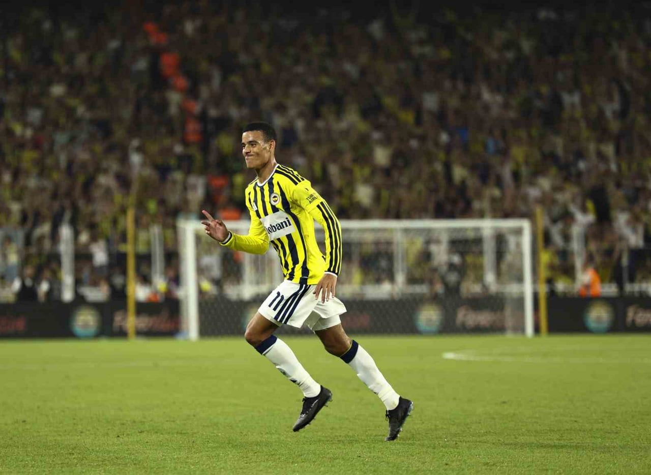 FENERBAHÇE’NİN İNGİLİZ FUTBOLCUSU MASON GREENWOOD, 11’DE BAŞLADIĞI İLK MAÇINDA GOLLE...
