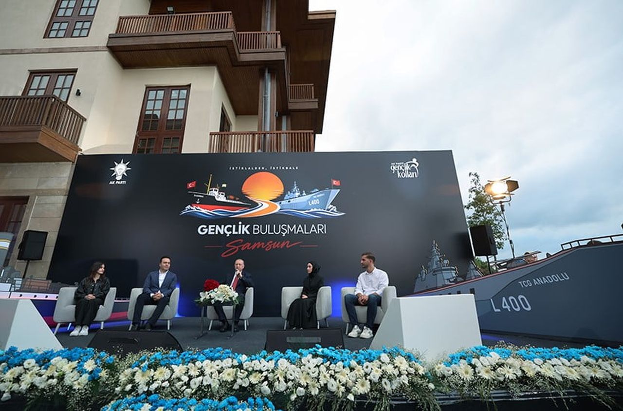 SAMSUN BÜYÜKŞEHİR BELEDİYESİ TARAFINDAN GENÇLERİN EĞİTİM, TEKNOLOJİ VE SOSYAL YAŞAM İHTİYAÇLARINA...