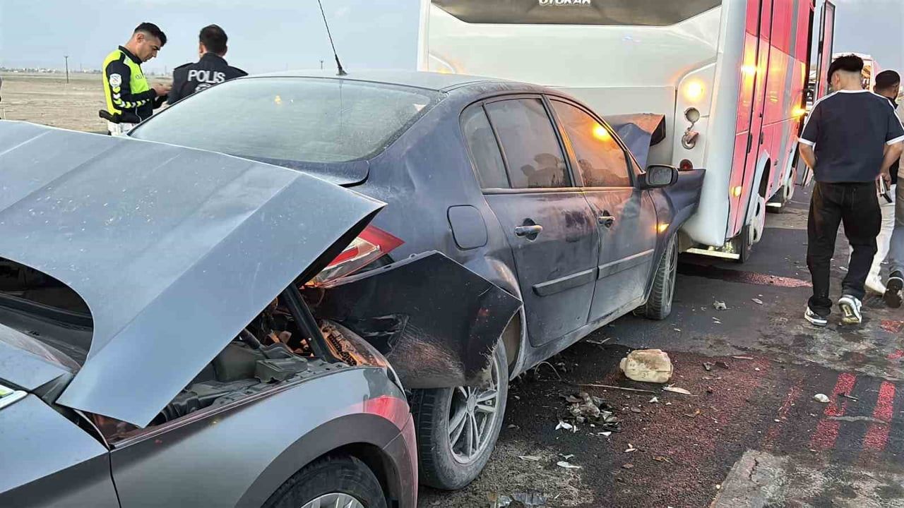 AKSARAY'DA ŞİDDETLİ KUM FIRTINASI NEDENİYLE 7 ARACIN KARIŞTIĞI ZİNCİRLEME TRAFİK KAZASINDA 16 KİŞİ...