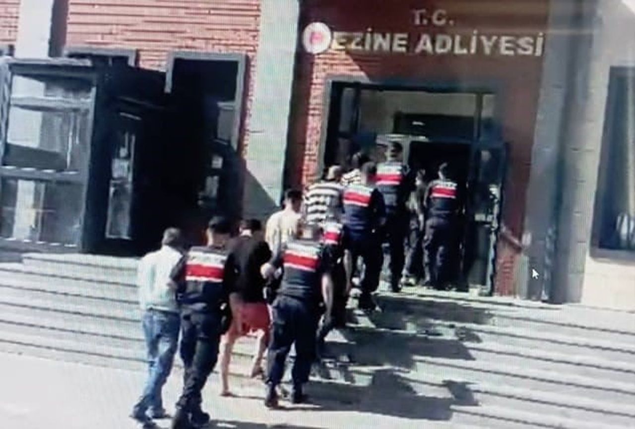 ÇANAKKALE’DE İL JANDARMA KOMUTANLIĞI, GÖÇMEN KAÇAKÇILIĞI VE İNSAN TİCARETİYLE MÜCADELE ŞUBE...