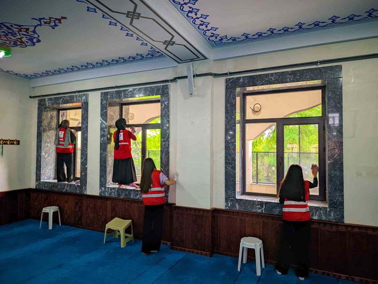 TÜRK KIZILAY AĞRI ŞUBESİ GÖNÜLLÜLERİ, CAMİLER VE DİN GÖREVLİLERİ HAFTASI DOLAYISIYLA MERKEZ...