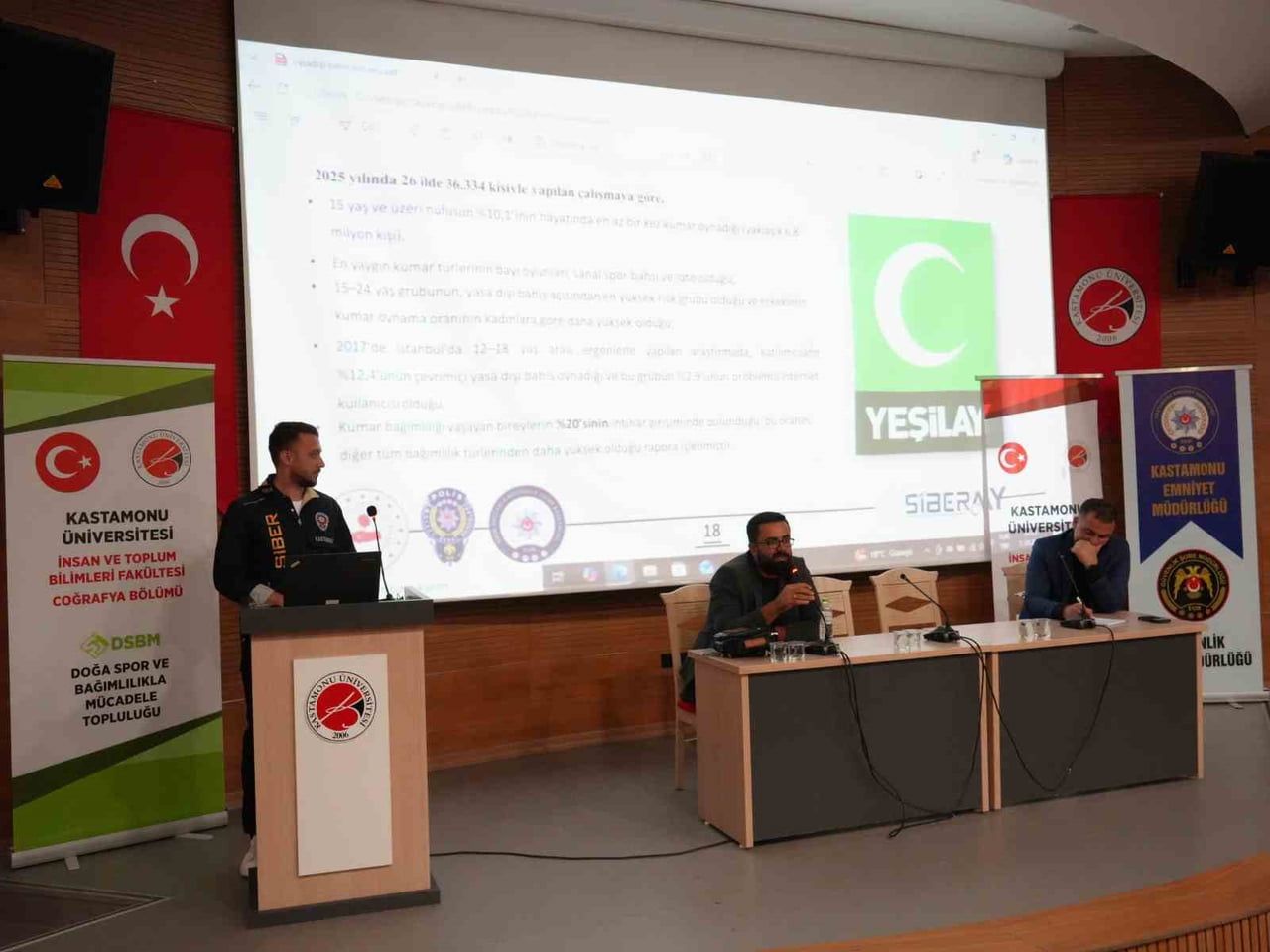 SİBER SUÇLARLA MÜCADELE ŞUBE MÜDÜRLÜĞÜ PERSONELİ MURAT PİŞKİN İSE ÖĞRENCİLERİ SOSYAL MEDYA...