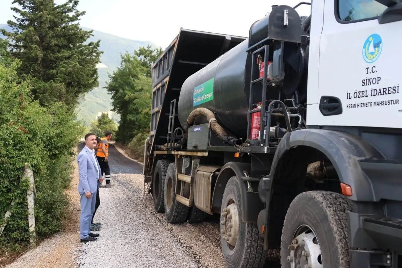 SİNOP İL ÖZEL İDARESİ GENEL SEKRETERİ YAHYA ÇINKIL, MERKEZ İLÇEYE BAĞLI TANGAL KÖYÜ’NDE YÜRÜTÜLEN...