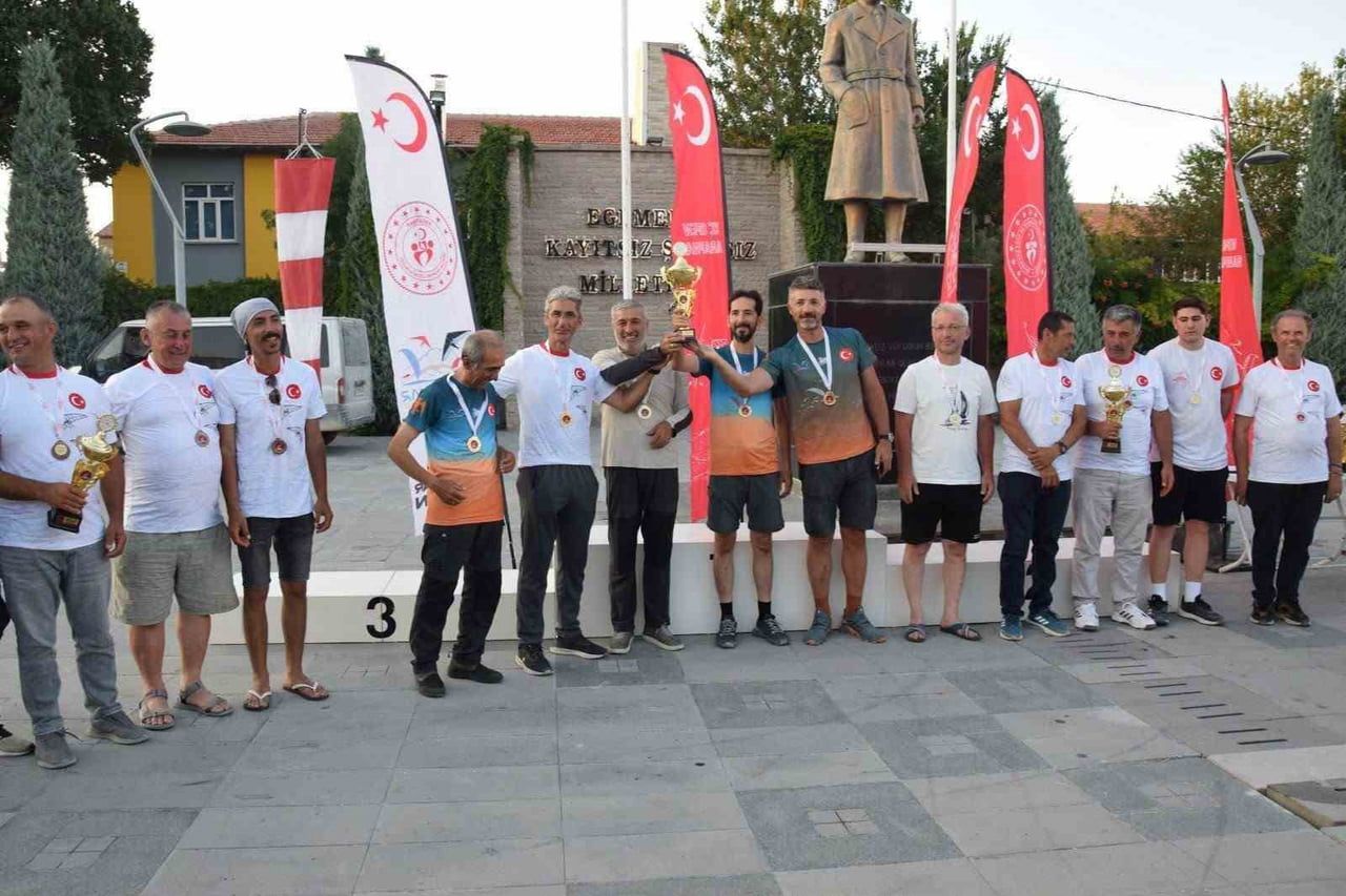 KONYA'NIN KARAPINAR İLÇESİ XC OPEN YAMAÇ PARAŞÜTÜ YARIŞMASINA EV SAHİPLİĞİ YAPTI. YARIŞMADA...