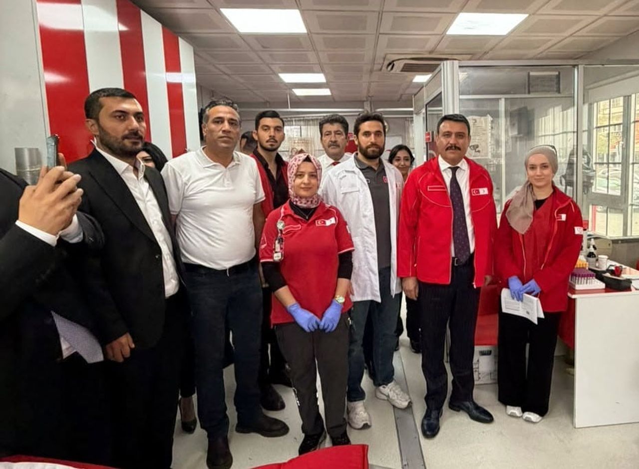 MİLLİYETÇİ HAREKET PARTİSİ (MHP) DİYARBAKIR İL BAŞKANI HASAN ÖZCOŞKUN VE BERABERİNDEKİ PARTİ...