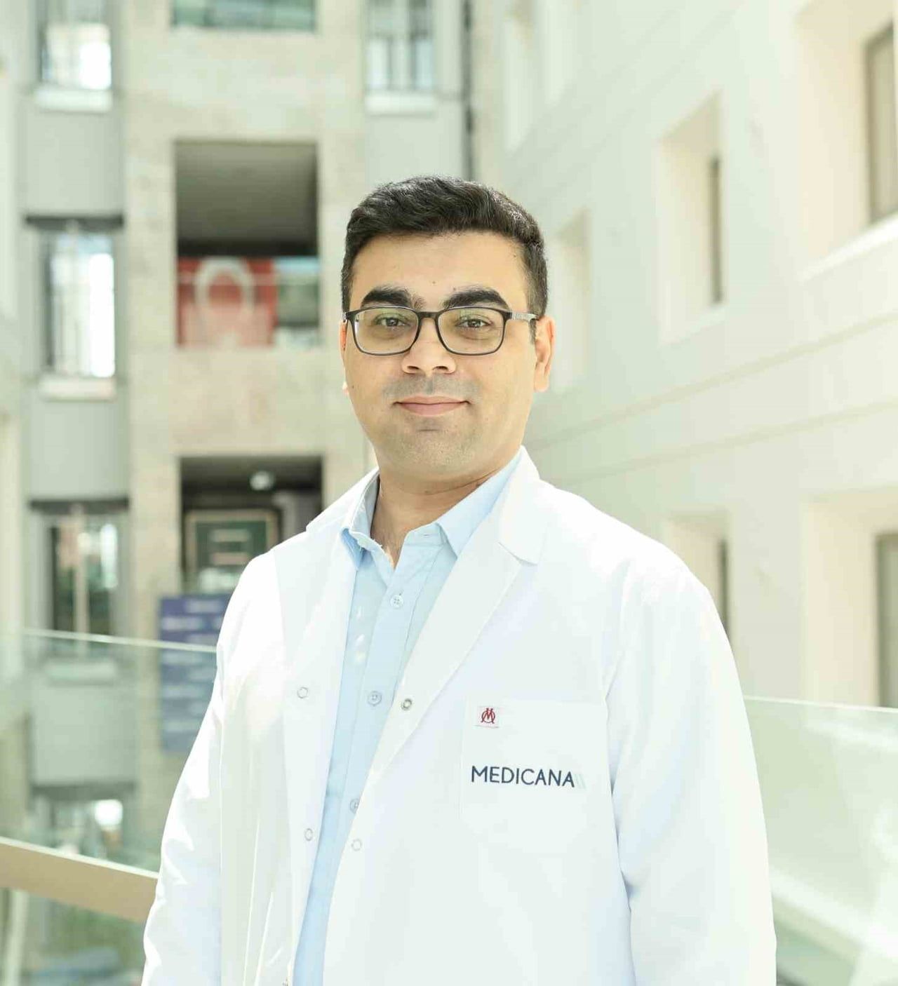 MEDİCANA SİVAS HASTANESİ ÜROLOJİ UZMANI OP. DR. ELMIR ALIYEV,